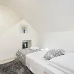 Villa Vrvilo- With Private Pool And Playground Brštanovo